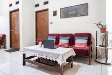 大廳 OYO 94102 Kuningan Guest House Syariah