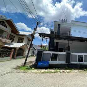 Exterior / Building 1 Hotel O Widan Homestay, Samarinda Hotels