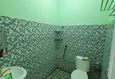 Phòng tắm bên trong 6 Mawi Beach Homestay