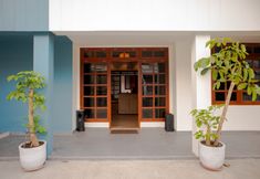 Exterior 5 T-Door Guest House