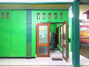 Exterior 4 Puspa Tiara Syar'i Guci Mitra RedDoorz