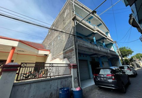 Bangunan Hotel O Triple N Homestay