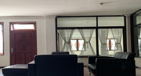 Lobi 2 OYO 94142 Al Fatih Residence Syariah 2