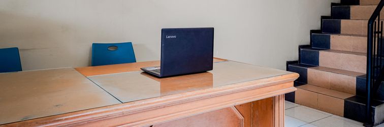 ล็อบบี้ OYO 94158 Gateway Pasteur Apartment By Iyan