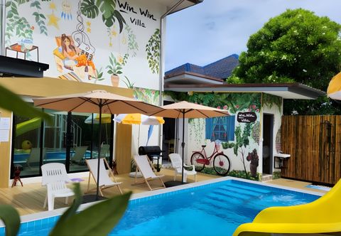 สระว่ายน้ำ Win Win Villa