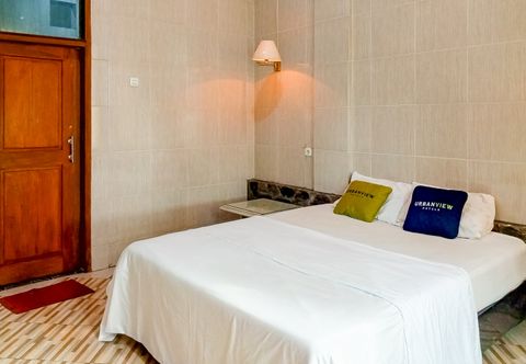 Bedroom Urbanview Resort Syariah Batu Hijau Cilember Puncak