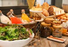 レストラン 7 GM Estate Hotel and Executive Apartments