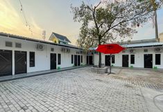 Bên ngoài 4 JM Tuparev Mitra RedDoorz