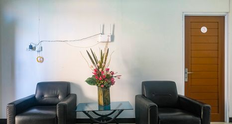 Lobby 2 RedDoorz near Majapahit Semarang