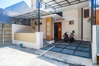 Exterior 4 RedDoorz near Majapahit Semarang