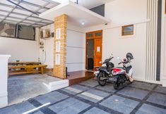 Exterior 4 RedDoorz near Majapahit Semarang