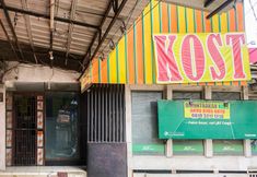 외관 4 RedDoorz near RS Siloam Karawaci