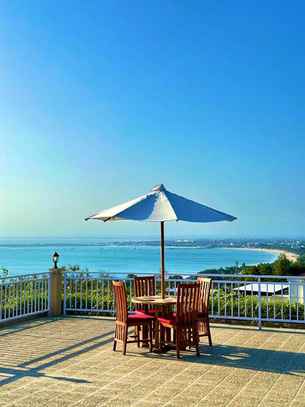 The Pandan Sari Hotel, Rp 586.386
