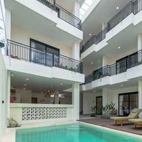 Swimming Pool 1 Kelaya Guesthouse, Lalapan Spesial Mas Rizki Hotels