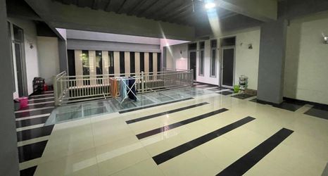 大廳 2 OYO 94238 The Suite Metro Apartment By Riz Living