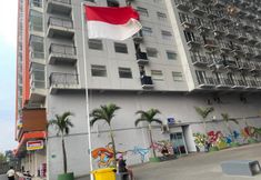 Exterior 2 Hotel O Grand Asia Afrika Apartment By Qr Property