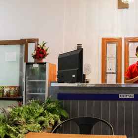 Hotel Services 1 โรงแรมโอ ปาแบง แบง ใกล้โรงพยาบาลฟัยซอล เดิมชื่อ เกสต์เฮาส์ คาฮายา 7296, โรงแรม & ที่พัก PT. Makassar Raya Motor