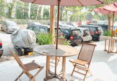 Exterior 7 Aurora Rooms at Apartment Mahakam
