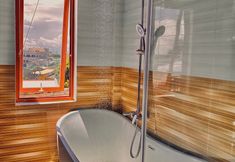 ห้องน้ำภายในห้อง 3 Sea Breeze Homestay