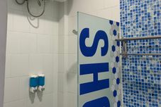 客房浴室 Rosalyne Sleepbox Malioboro 3 (Ahmad Yani)