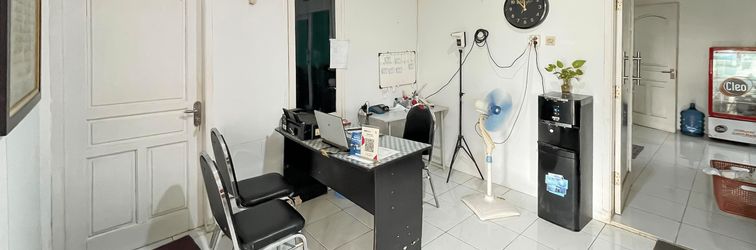 Lobby Urbanview Syariah Sasarengan Inn near RSUD Waled Cirebon