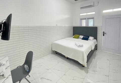 Bedroom Urbanview Syariah Sasarengan Inn near RSUD Waled Cirebon
