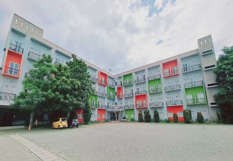 外部的 TOS Hotel & Convention Center Tangerang