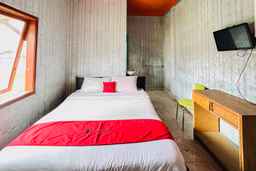 RedDoorz @ Serdika Pavilion Berastagi, Rp 242.527