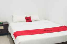 RedDoorz Syariah @ Sayang Ibu Village Nongsa Batam, SGD 17