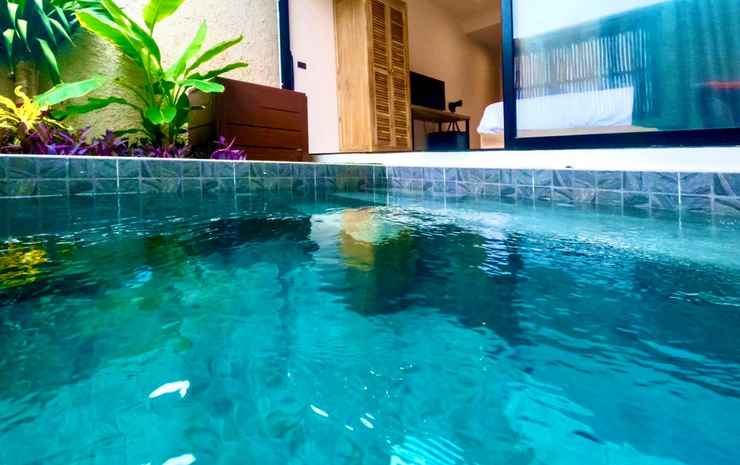 R Resident Resort
