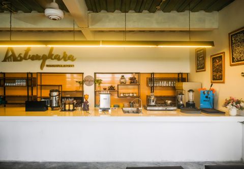 Lobby Urbanview Hotel Syariah Astungkara Space Sleman by RedDoorz