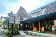 Exterior Urbanview Hotel Syariah Astungkara Space Sleman by RedDoorz