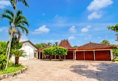 Bên ngoài 3 Hotel O Joglo Menoreh Resto & Homestay