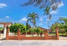 Bên ngoài 4 Hotel O Joglo Menoreh Resto & Homestay