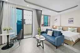 22Land Cosmos Hotel, USD 30.52