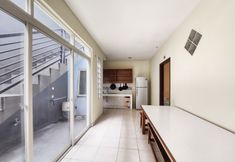 Bên ngoài 6 Urbanview Bromo 18 Homestay Karawaci