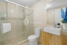 ห้องน้ำภายในห้อง Jatayu by Kozystay