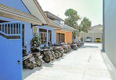Bên ngoài 7 Urbanview MJ House Syariah Bandung