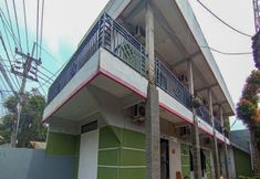 ภายนอกอาคาร 4 RedDoorz @ Penginapan Hello Pacitan