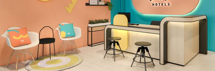 Lobi Sans Hotel Cengkareng