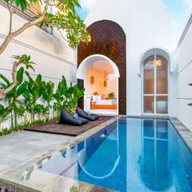Swimming Pool 1 Villa Felicia Canggu by Moria, โรงแรม & ที่พัก Aga Solas - Bumbak