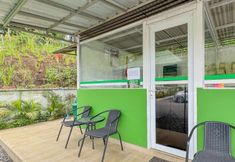 Sảnh chờ 7 RedDoorz near Dusun Bambu Resort