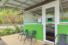 Sảnh chờ RedDoorz near Dusun Bambu Resort