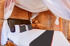 Bedroom Hotel O Prawirotaman Near Keraton Yogyakarta Formerly Chez Laelik Guesthouse