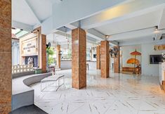 外部的 4 Townhouse Oak Legian Near Legian Beach Formerly Sayang Maha Merta