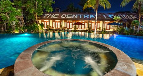 外観 2 The Central Lovina