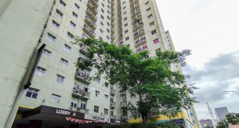 Lobi 2 The Urban Style 2BR Apartment at Suites @Metro By Travelio