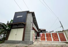 ภายนอกอาคาร 7 RedDoorz Syariah @ Hostel Imah 3 Lampung