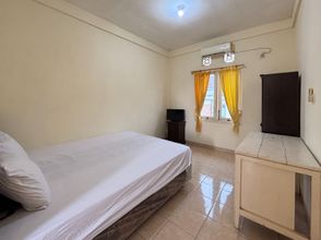 침실 4 Wisma Salak Family Guest House Syariah RedPartner