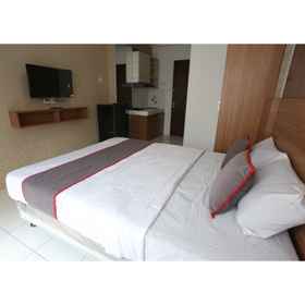 Bedroom 1 Collection O Bekasi Near Golden City Bekasi Formerly Metropolitan Park, West Bekasi Hotels
